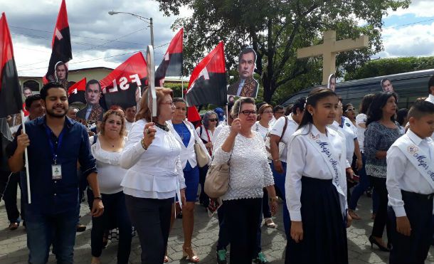 Maestros nicaragüenses celebran a Rubén Darío asumiendo compromisos educativos