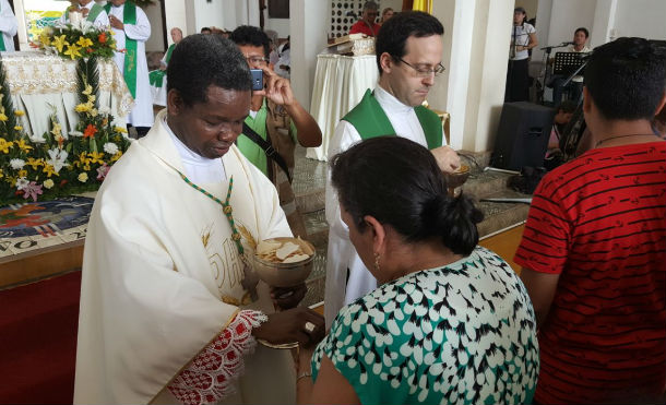 Nuncio Apostólico Fortunatus Nwachukwu se despide del pueblo caribeño