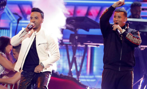 (+Fotos y video) Despacito, la burla de los Grammy