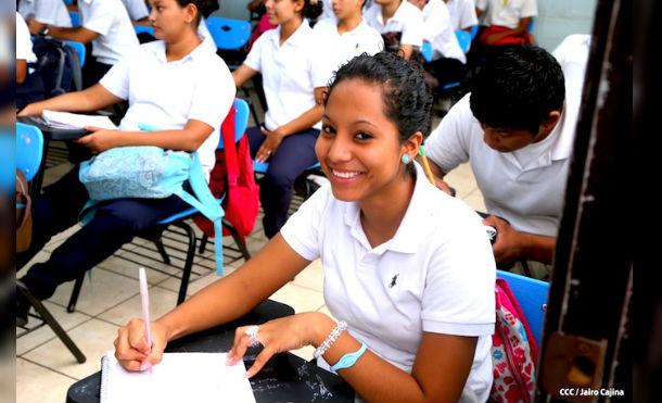 Mined reforzará sistema educativo en secundaria