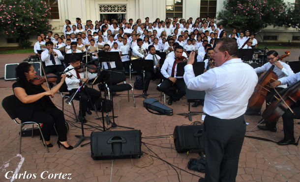 Coros estudiantiles dedican concierto a Rubén Darío en anfiteatro Tomás Borge