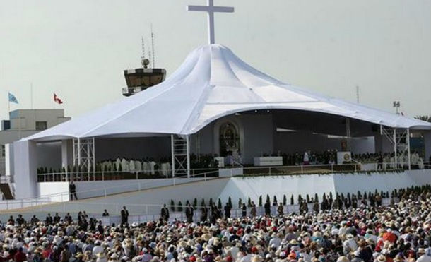 Papa Francisco culmina su visita a Perú