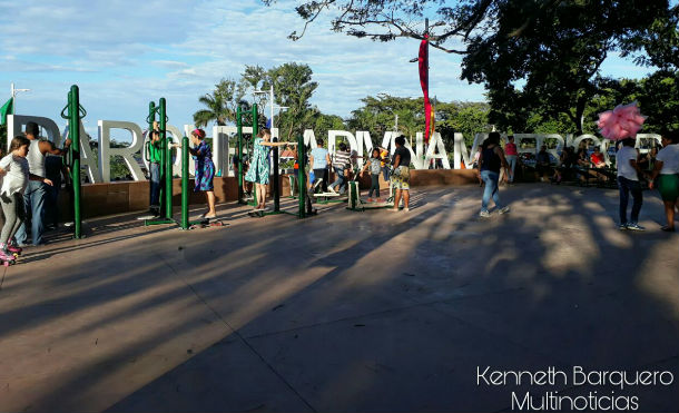 Unidad Familiar en el nuevo parque natural "Divina Misericordia"