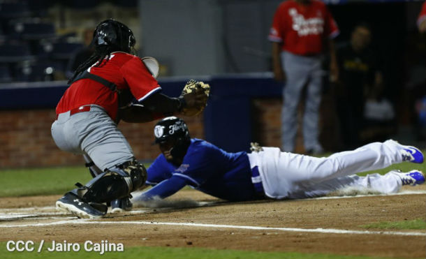 Nicaragua vence a Panamá en segunda jornada de la Serie Latinoamericana de Béisbol