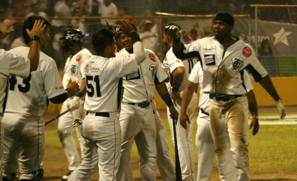 Tigres de Chinandega dan segunda estocada a los Gigantes de Rivas