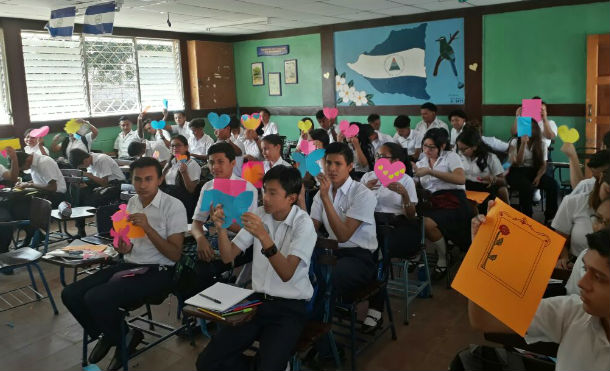 Colegios Públicos se preparan para celebrar el día del amor y la amistad