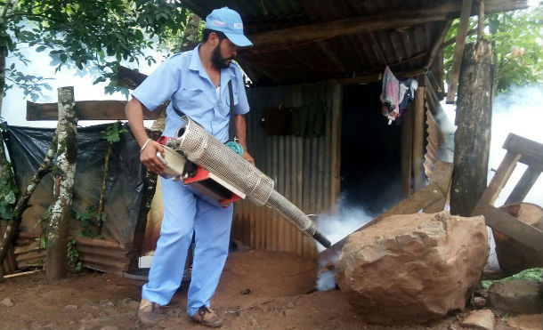 Nueva Guinea: Minsa realiza jornada masiva de fumigación