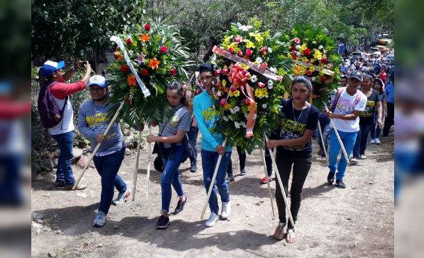 Rinden homenaje al compañero Arnoldo Quant, caído en la gesta heroica de Monimbó