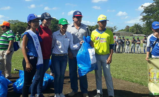 Inicia Liga Infantil de béisbol en San Rafael del Sur