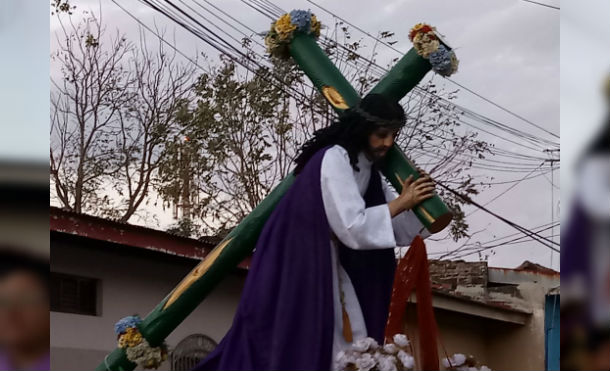 Masaya: Fieles católicos asisten al primer Viacrucis