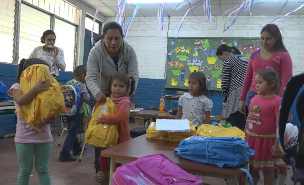 Gobierno finaliza entrega de útiles escolares a niños del municipio de Dipilto