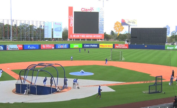 Selección de béisbol de Nicaragua se prepara para serie con Cuba