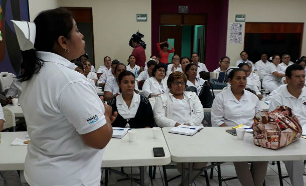 Enfermeras realizan “Consejo Técnico” para mejorar calidad en la atención