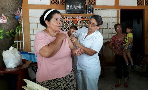 Avanza la Jornada Nacional de Vacunación