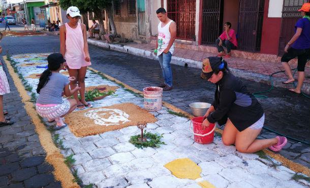 Alcaldía de Chinandega premia a ganadores del Concurso de Alfombras Pasionarias 2018