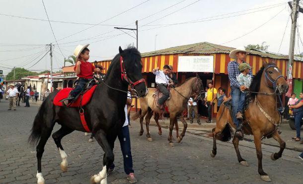 Todo un éxito el desfile hípico infantil en Somoto, Madriz