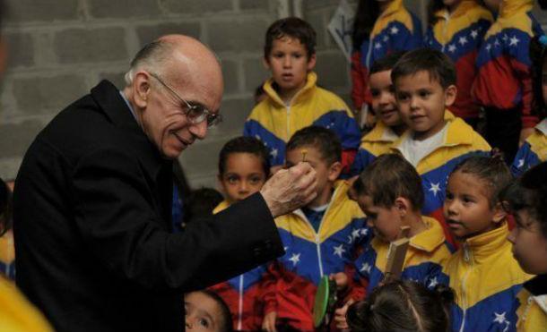 Gobierno Sandinista rinde homenaje a maestro venezolano José Antonio Abreu