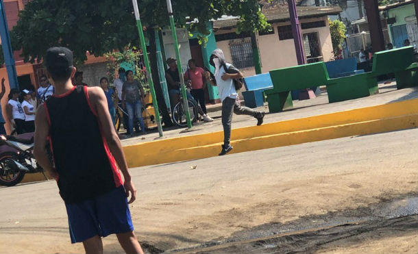 Policía Nacional bajo ataque en Masaya