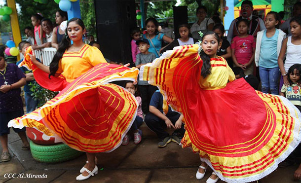 Familias de comarca Santo Domingo disfrutan de una recreación sana con la reinauguración de parque