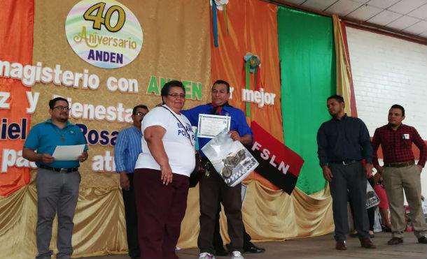 Maestros chinandeganos festejan el 40 aniversario de ANDEN