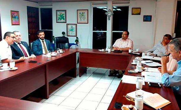 Delegación de la Agencia de Cooperación Palestina sostiene encuentro con Ministro Agropecuario