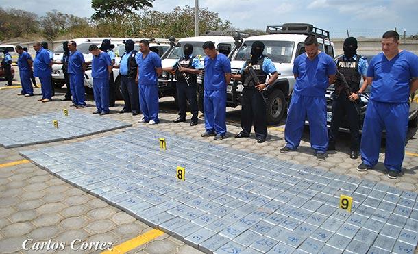 Policía Nacional incauta más de media tonelada de cocaína y detiene a 10 narcotraficantes