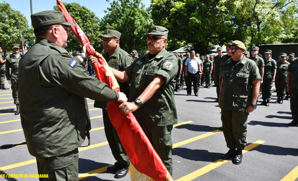 Ejército de Nicaragua realiza traspaso de mando del regimiento de comandancia