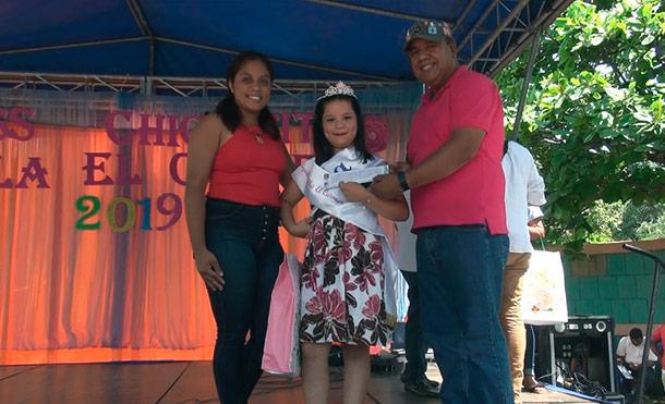 Familias disfrutan del Festival “Puro amor y cariño por los más pequeños” en Villa El Carme / Foto: Helen Suárez