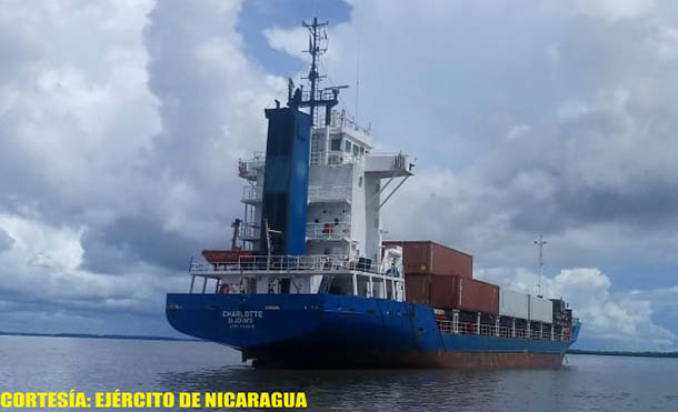 Foto Ejército de Nicaragua // La Fuerza Naval brindó protección y seguridad a buques que transportaban mercadería de exportación e importación