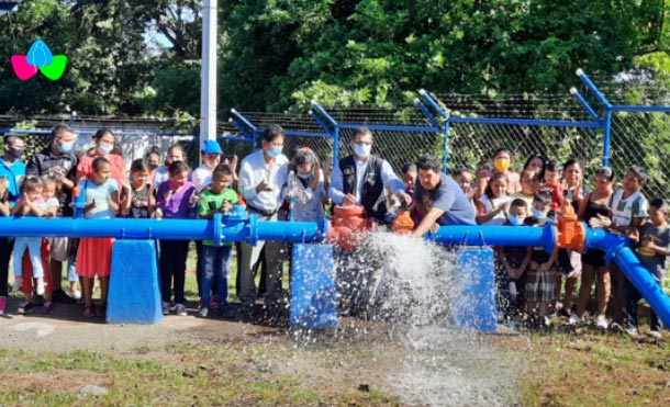 Las obras vienen a mejorar sustancialmente el servicio de agua a 3,590 familias de seis sectores ubicados en la banda Sur, entre el Kilómetro 9.5 y 11 de la carretera Vieja a León. / Foto: ENACAL