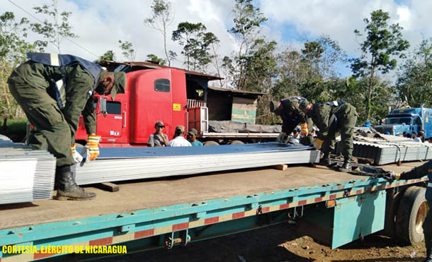 Foto Ejército de Nicaragua // Se trasladaron 48 toneladas de implementos e insumos del programa “Bono Productivo”