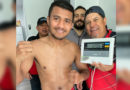 Román "Chocolatito" González durante su segundo pre pesaje exigido por el CMB, previo a su revancha contra el "Gallo" Estrada.