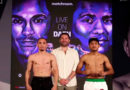 Román “Chocolatito” González y Francisco “El Gallo” Estrada saludándose al finalizar la conferencia de prensa oficial desde el American Airlines Center.