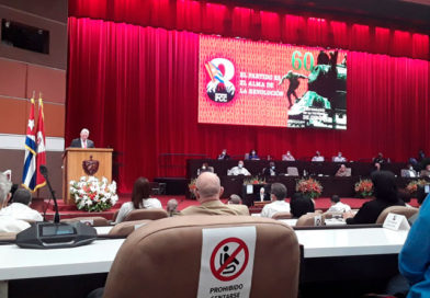 Presidente de Cuba, Miguel Díaz-Canel interviniendo en el VIII Congreso del Partido Comunista de Cuba