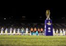 El trofeo Tepetl durante el primer juego de final entre el Managua FC y el Caciques Diriangén.