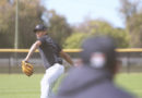 Jonathan Loáisiga lanzando para los Yankees de Nueva York.