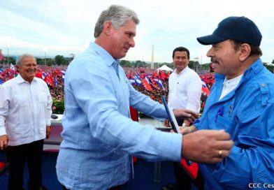 Comandante Daniel Ortega junto al Presidente de Cuba, Compañero Miguel Díaz-Canel Bermúdez en el acto del 39 Aniversario del Triunfo de la Revolución Popular Sandinista.