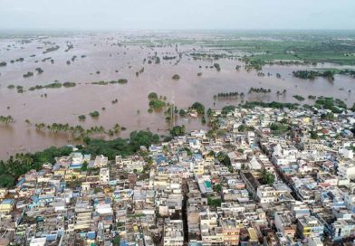 Imagen aérea que muestra las inundaciones causadas por las torrenciales lluvias en la India