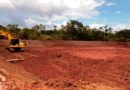 Maquinaria de ENACAL en la construcción del Sistema de Alcantarillado Sanitario y Planta de Tratamiento de las Aguas Residuales en la Ciudad de Nueva Guinea.