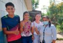 Jóvenes nicaragüenses luego ser ejercer su derecho al voto