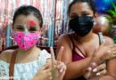 Niña y su madre luego de ser vacunadas contra la COVID-19 en Nicaragua