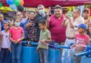 Autoridades municipales y protagonistas junto al Cro. Virgilio Bravo Plata, Director Ejecutivo del FISE, realizan corte de cinta de las obras de A&S en El Coral.