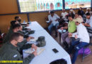 Efectivos militares del ejército de Nicaragua participando de la reunión de productores y ganaderos de la comunidades de RACCN