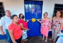 Alcaldesa de Chinandega, Aura Lila Padilla entregando vivienda digna a familia protagonista