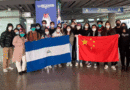 Estudiantes nicaragüenses becados llegando a la República Popular China