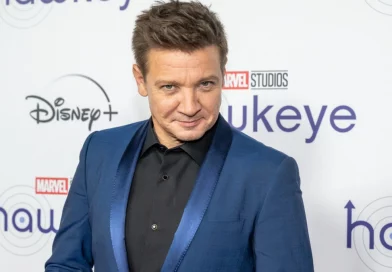 actor, jeremy renner, estado crítico, accidente, nieve, viral