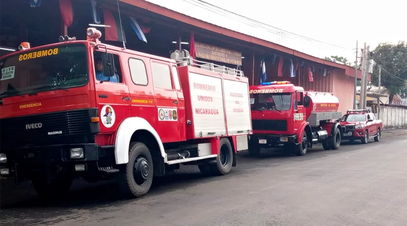 managua, estacion de bomberos, camiones de bomberos,
