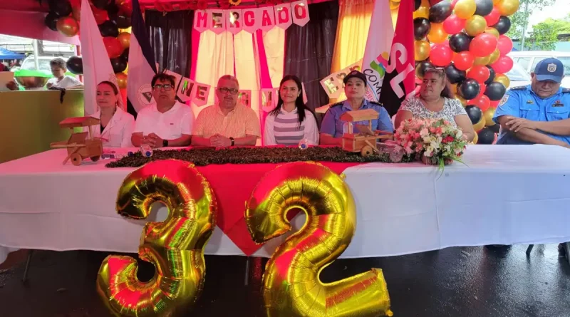 comerciantes, 32 aniversario, fundación, celebran, mercado Leonel Gutiérrez, Managua, alcaldía de Managua,
