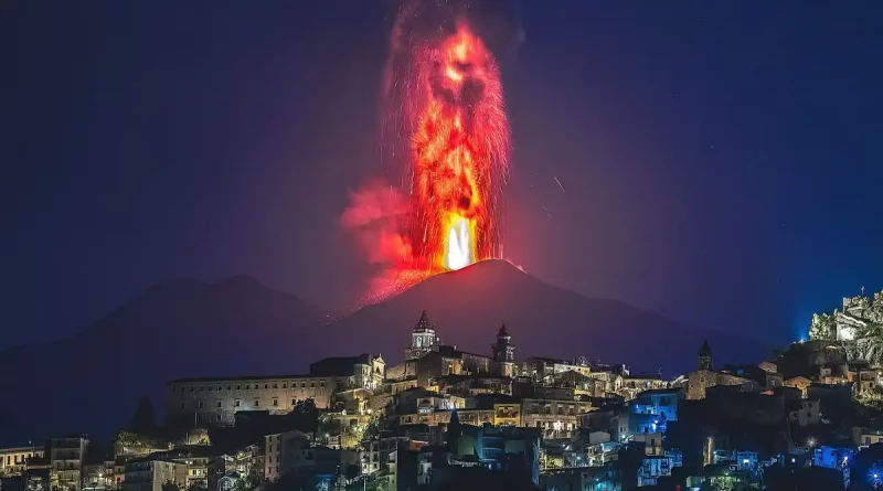 erupción, volcán, Etna, Italia, Sicilia, espectáculo, lava, impresionante erupción, volcán Etna,