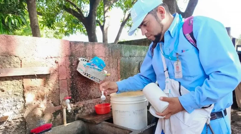 abate, jornada de abatización, Villa Israel, Managua, MINSA, mosquito, combatir, enfermedades vectoriales, larvicida, brigadista,